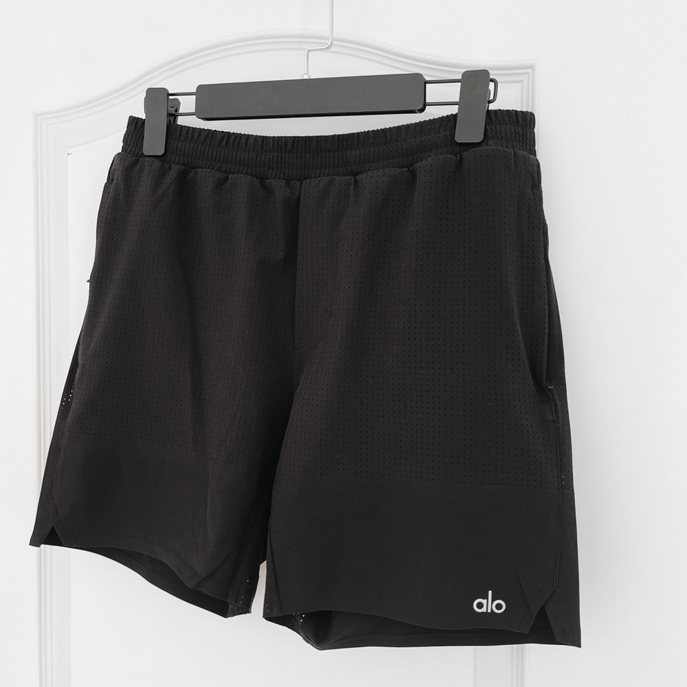 ALO Yoga Mens Traction Short 7”